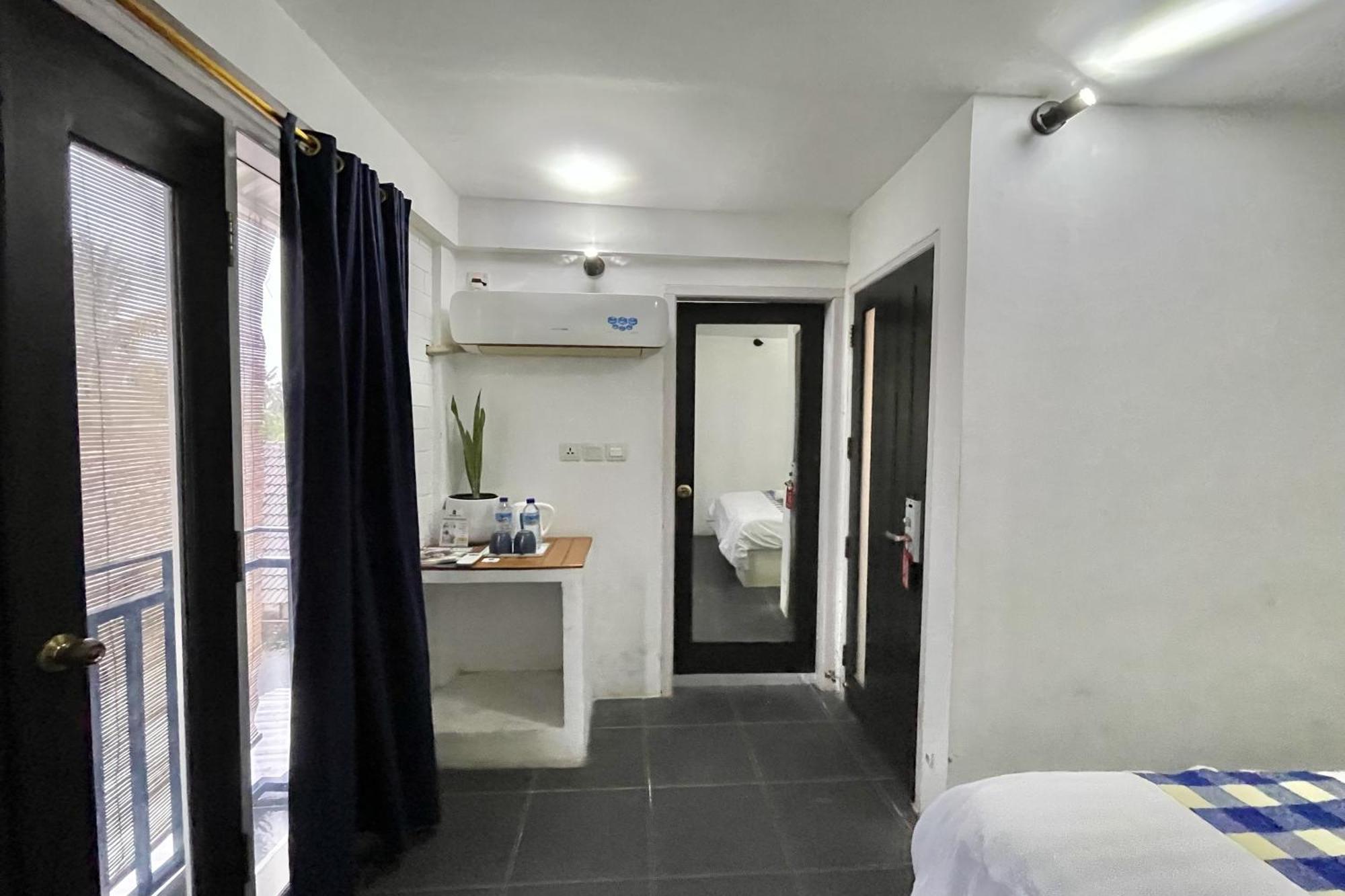 Taman Unique Hotel סנגיגי מראה חיצוני תמונה